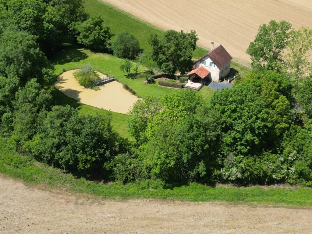 Moulin pré-Révolution entièrement restauré, fonctionnelle.. – Moulin ou presbytère à Crouseilles
