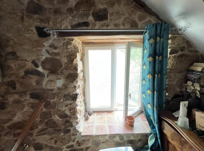 Maison rénovée dans le Sud Morvan – Maison ancienne rénovée à Chiddes