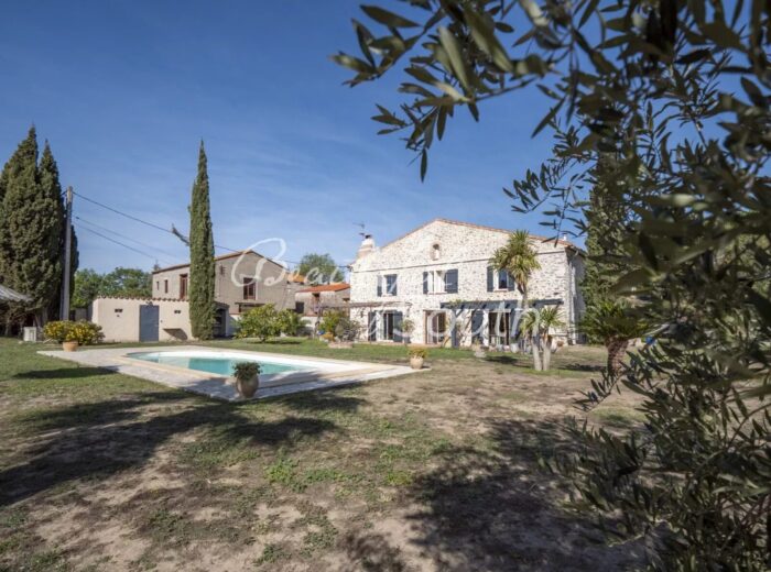 Maison ancienne avec piscine à Perpignan – Maison ancienne à Perpignan