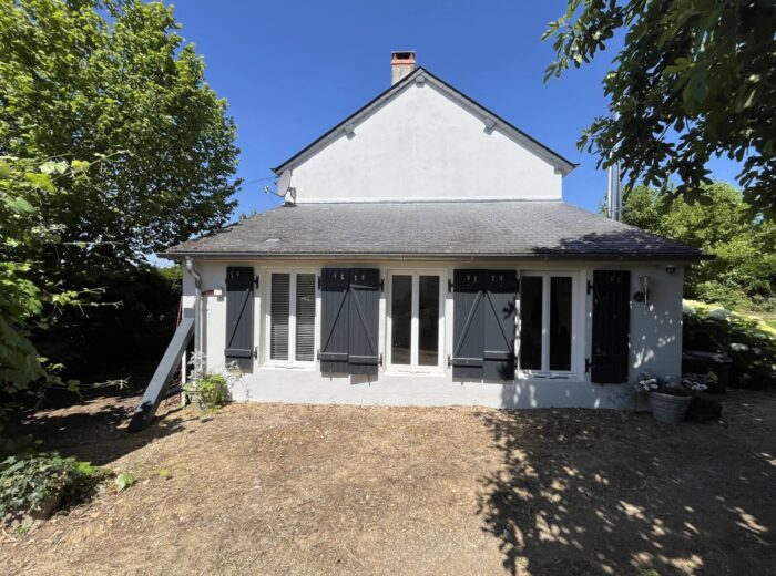 Ensemble immobilier avec gîte indépendant. piscine et vue dégagée –… – Maison ancienne à Saint-Péreuse