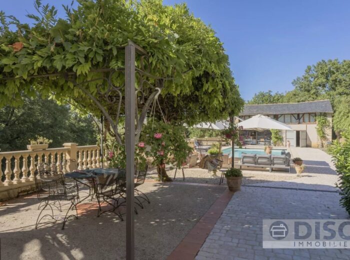 Propriété de charme avec piscine, jacuzzi et 7 hectares dans un… – Maison ancienne rénovée à Varen