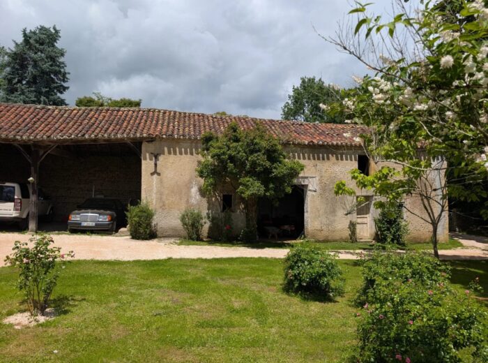Belle maison de campagne à Madiran, 5 chambres – Maison ancienne à Madiran