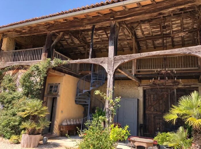 Maison de Charme à Laguian-Mazous – Maison ancienne à Estampes