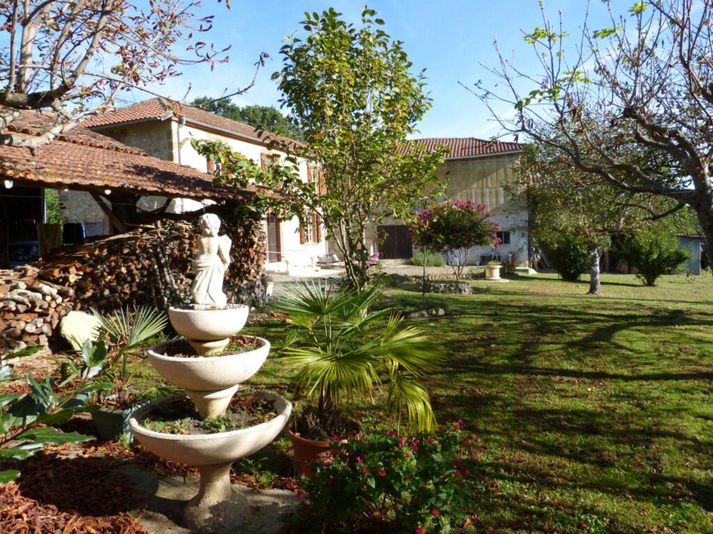 À vendre, proche de Castelnau Magnoac (Hautes Pyrénées): Ferme… – Maison ancienne à CASTELNAU MAGNOAC