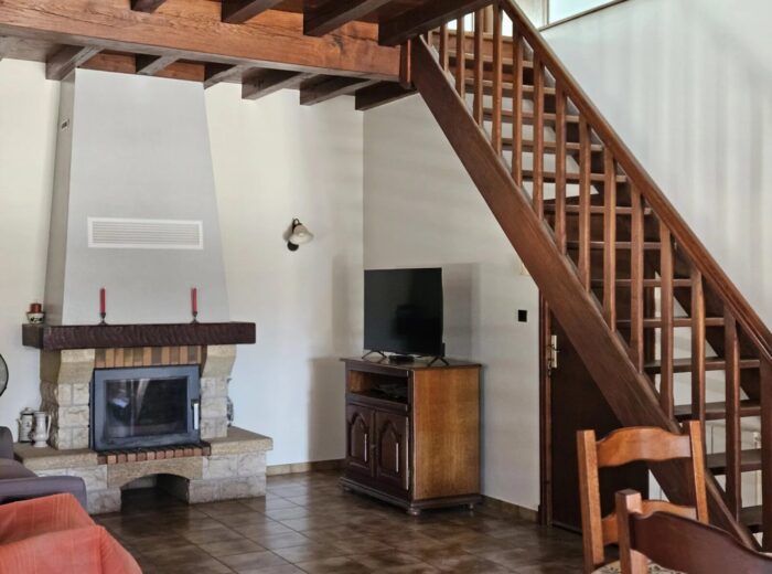 Ferme moderne avec une seconde maison à rénover – Maison à rénover à Viella