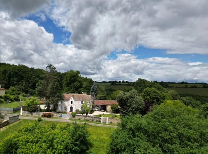 Belle maison de campagne à Madiran, 5 chambres – Maison ancienne à Madiran