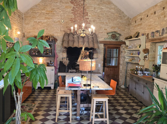 EVRAN : Une Demeure « chic et poétique » au fil du canal, aux accents… – Manoir à EVRAN