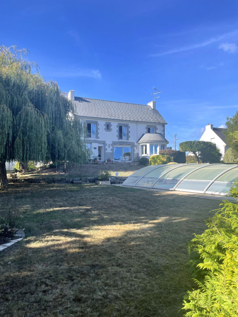 Proche mer – Maison Binic Etables Sur Mer avec piscine – Maison ancienne à BINIC ETABLES SUR MER