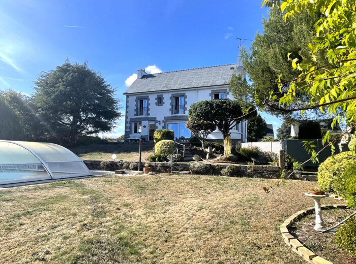 Proche mer – Maison Binic Etables Sur Mer avec piscine – Maison ancienne à BINIC ETABLES SUR MER