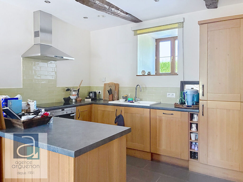 LANRELAS – Maison familiale et jardin bucolique à quelques… – Maison ancienne à LANRELAS