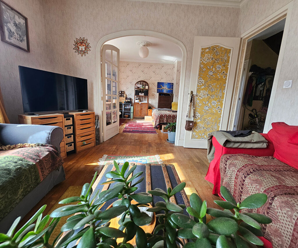 Dinan : L&rsquo;esprit campagne à proximité du centre-ville – Maison ancienne à Dinan