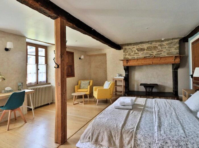Une maison de caractère du 17ème siècle située au pied des Pyrénées. – Maison de caractère à La Barthe-de-Neste