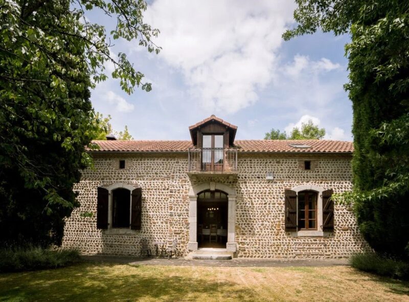 Maison ancienne avec terrasse à Caixon