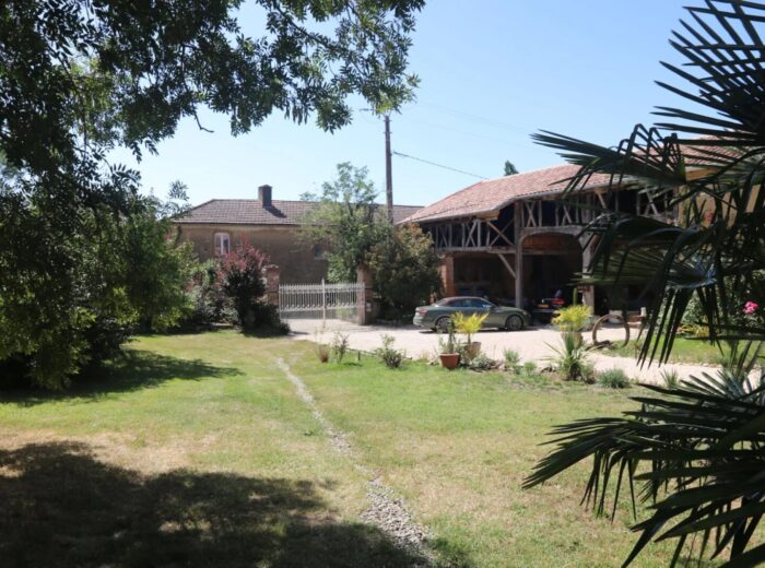Elegant Maison de Maître, avec piscine et belle dependences – Maison de maître à Estampes