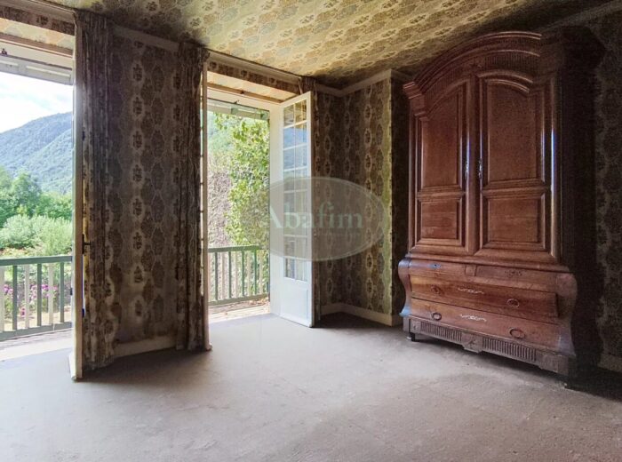 Villa de charme, vue – Maison à rénover à Bagnères-de-Luchon