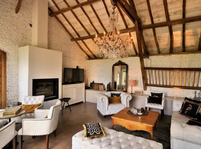 Ancienne ferme avec 6 chambre en très bonne état sur plus d&rsquo;un… – Corps de ferme à Lembeye