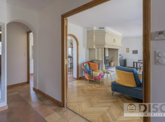 Magnifique propriété avec vues à 360° à 3 minutes du centre-ville de… – Maison ancienne à Caussade