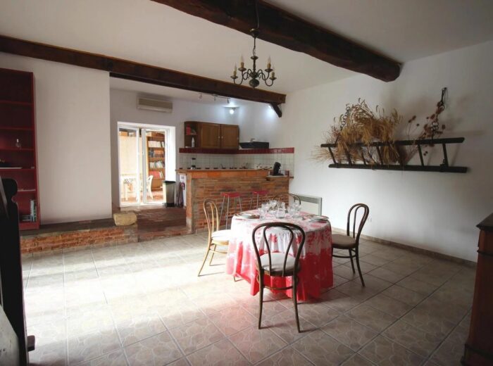 Maison de Charme avec Piscine proche de Mielan. – Maison ancienne à Laguian-Mazous