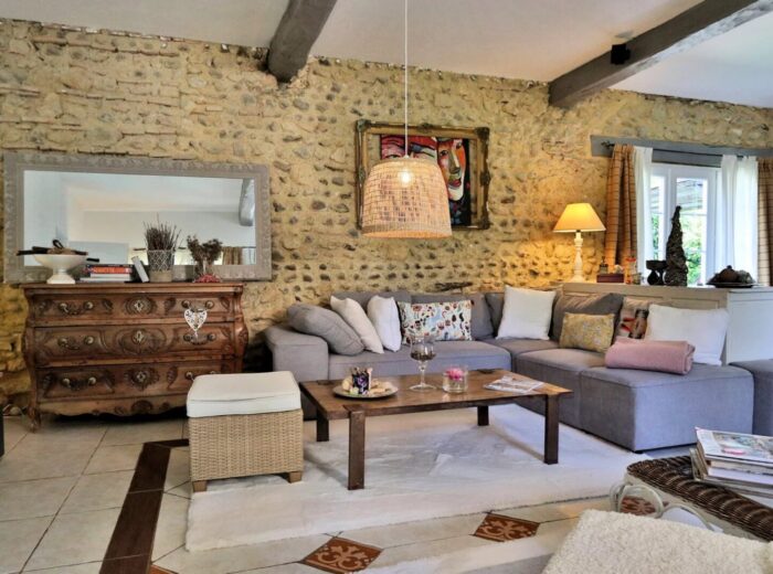 Elegant Maison de Maître, avec piscine et belle dependences – Maison de maître à Estampes