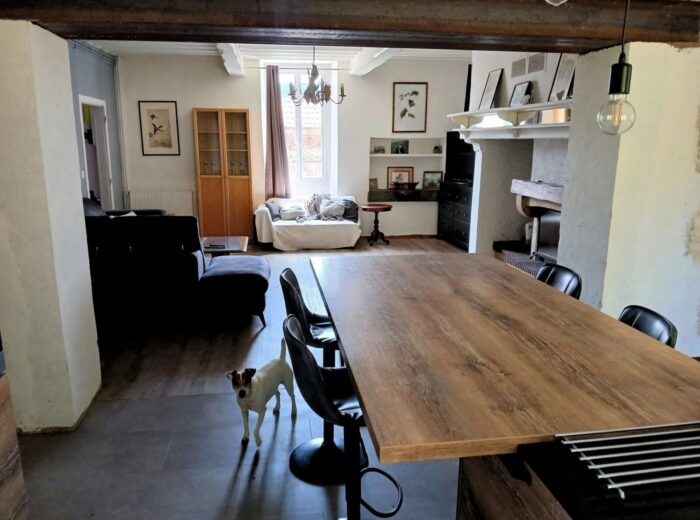 Fermette comprenant 4 chambres sur 6,35ha avec dépendances – Maison ancienne à Vic-en-Bigorre