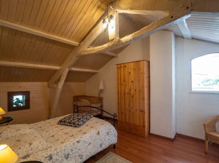 Maison de village en pierre du 19 siècle – Maison ancienne à Caixon