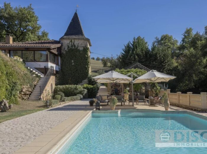 Propriété de charme avec piscine, jacuzzi et 7 hectares dans un… – Maison ancienne rénovée à Varen