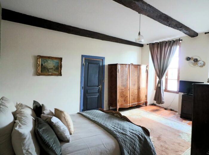 Elégante maison de ville comprenant 3 chambres et grand terrain de… – Maison ancienne à Maubourguet