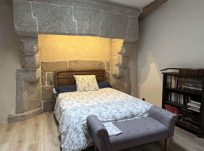 Chambre 4 – Propriété historique à Parthenay