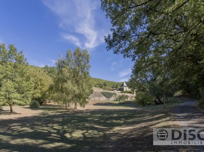 Propriété de charme avec piscine, jacuzzi et 7 hectares dans un… – Maison ancienne rénovée à Varen