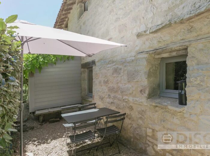 Belle maison moderne conçu par architecte avec petit jardin et… – Maison ancienne à Penne
