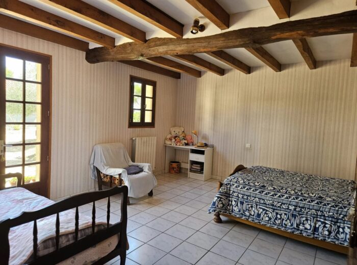 Ferme moderne avec une seconde maison à rénover – Maison à rénover à Viella