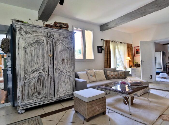 Elegant Maison de Maître, avec piscine et belle dependences – Maison de maître à Estampes