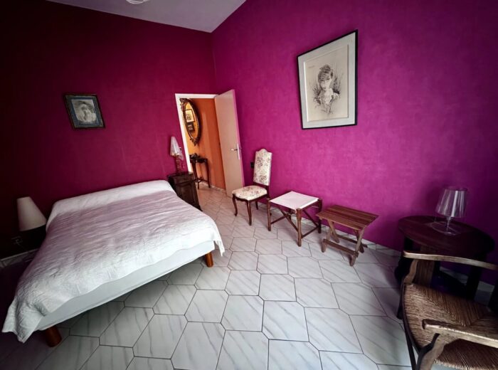 Vaste apt F4 dans maison bourgeoise, terrasses, atelier, cave – Appartement ancien à Perpignan