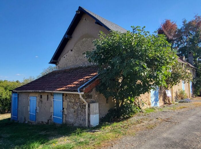 Longère indépendante sans travaux – Appartement ancien à Sémelay