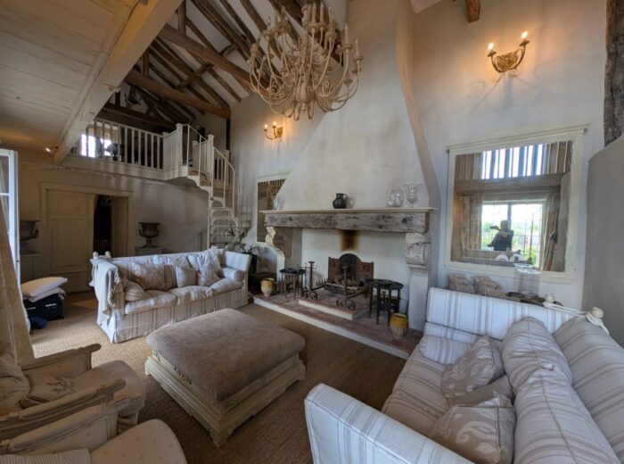 Maison de Charme à Laguian-Mazous – Maison ancienne à Estampes