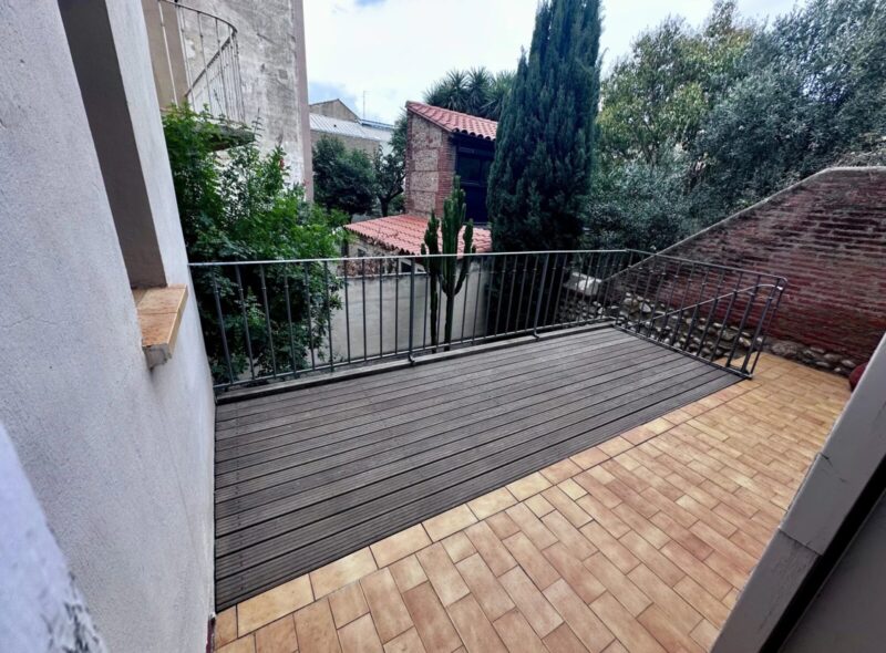 Vaste apt F4 dans maison bourgeoise, terrasses, atelier, cave