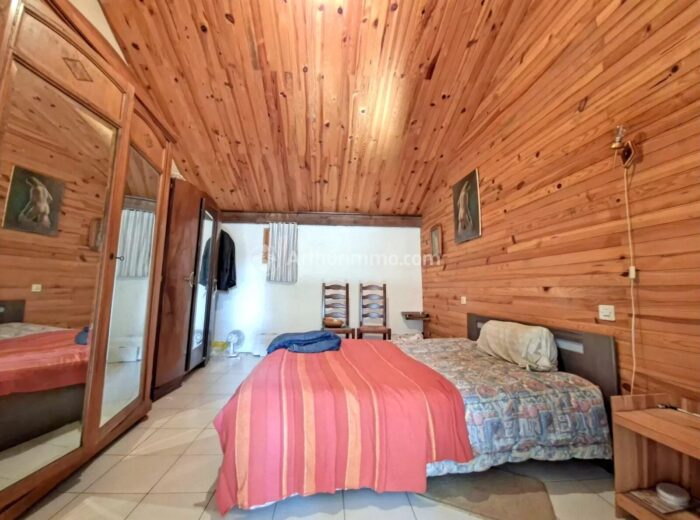 Maison de campagne dans la Montagne Noire – Maison ancienne à Les Martys