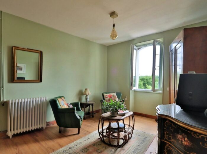 Belle maison de campagne à Madiran, 5 chambres – Maison ancienne à Madiran