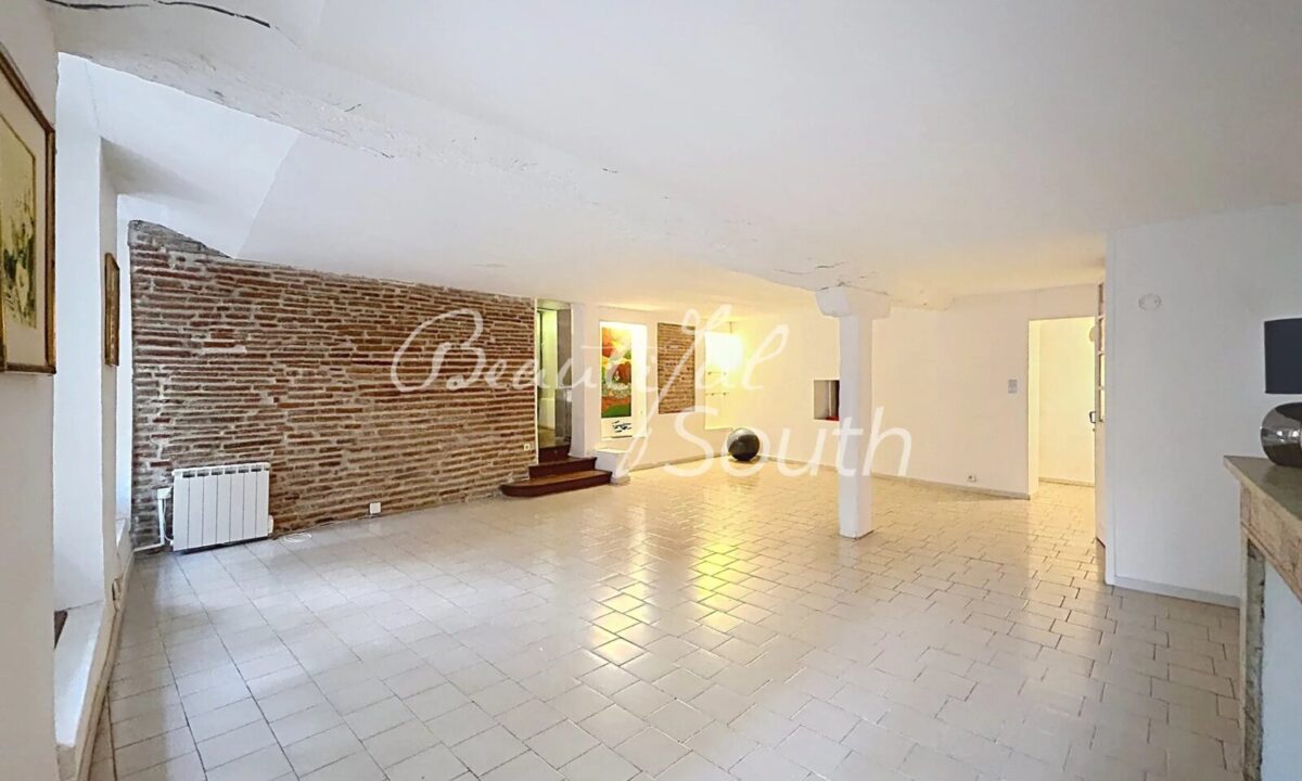 Appartement 3 pièces rénové au cœur de Perpignan