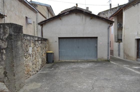 Exclusivité: immeuble (maison à usage d&rsquo;habitation avec garage… – Maison à rénover à Condom