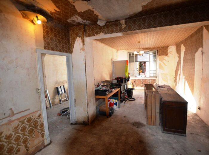 Exclusivité: immeuble (maison à usage d&rsquo;habitation avec garage… – Maison à rénover à Condom