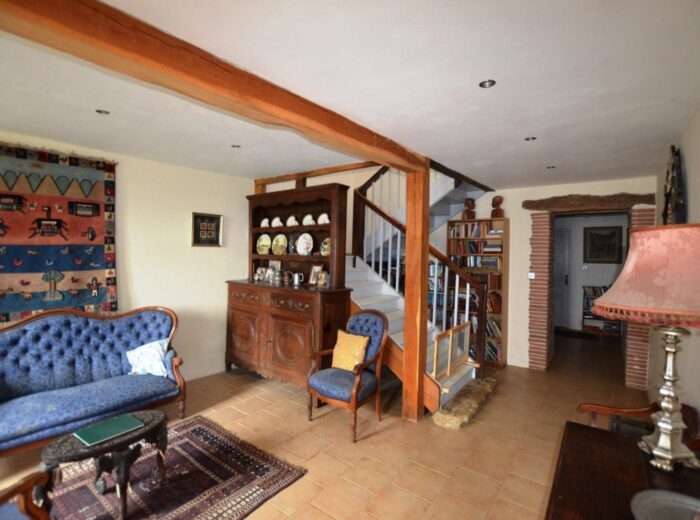 Très belle propriété au calme avec vues magnifiques, 2 maisons (fort… – Maison ancienne à MONTESQUIOU
