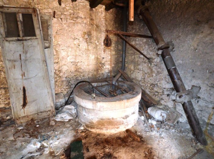 À vendre sur Vic-Fezensac, Gers: Maison à rénover entièrement (sauf… – Maison à rénover à Vic-Fezensac