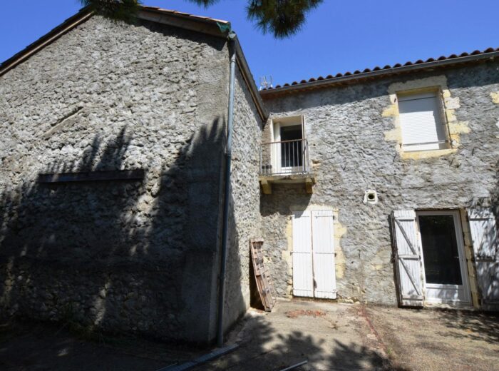 A vendre, Castéra-Verduzan (Gers): Maison de village proche des… – Maison ancienne à CASTERA-VERDUZAN