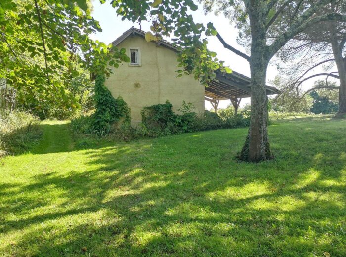 A vendre, secteur d&rsquo;Aignan, Gers: Une très belle occasion pour… – Maison ancienne à AIGNAN