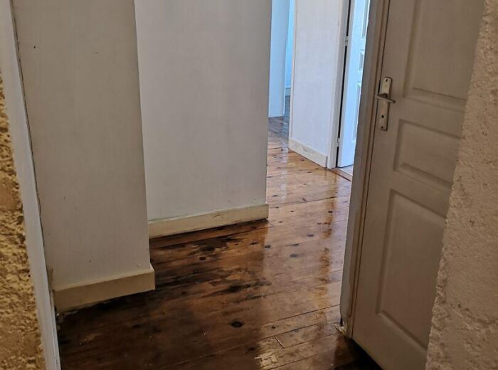 A vendre dans le village de Bassoues, Gers: Maison avec 3 chambres… – Maison ancienne à Bassoues
