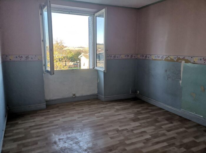 A vendre dans le village de Bassoues, Gers: Maison avec 3 chambres… – Maison ancienne à Bassoues
