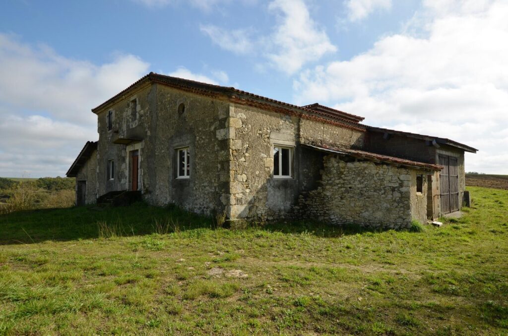Prix en baisse! A vendre, proche Auch, Gers: ancien corps de ferme à… – Corps de ferme à PESSAN