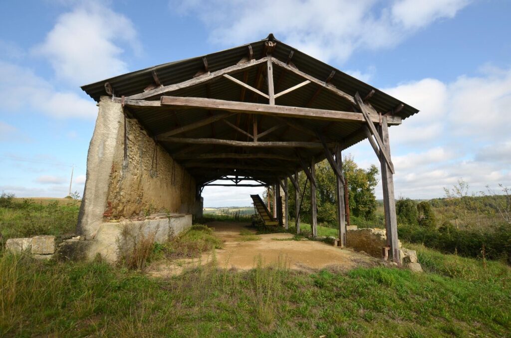 Prix en baisse! A vendre, proche Auch, Gers: ancien corps de ferme à… – Corps de ferme à PESSAN