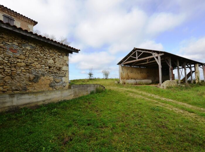 Prix en baisse! A vendre, proche Auch, Gers: ancien corps de ferme à… – Corps de ferme à PESSAN